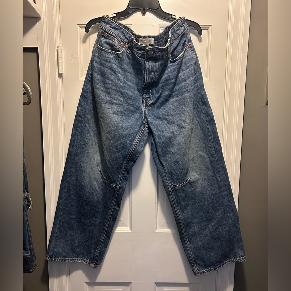 Madewell Darted Barrel-Leg Jean - Like New. Worn Twice